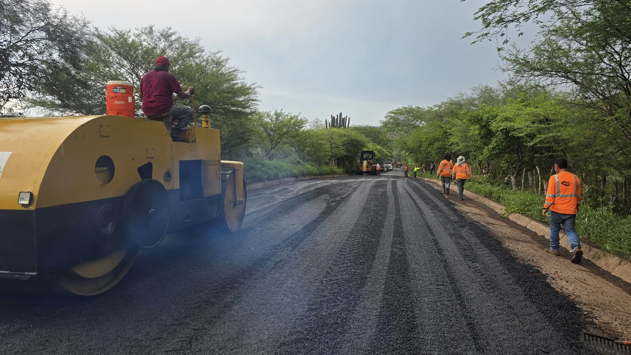 Primera etapa de la Rehabilitación y Renivelación de la Carretera